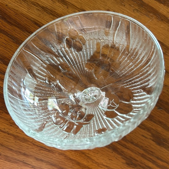 Butter Bowl Iris Herringbone Pattern Original Perfect Condition Base & Dome Lid - Picture 6 of 6